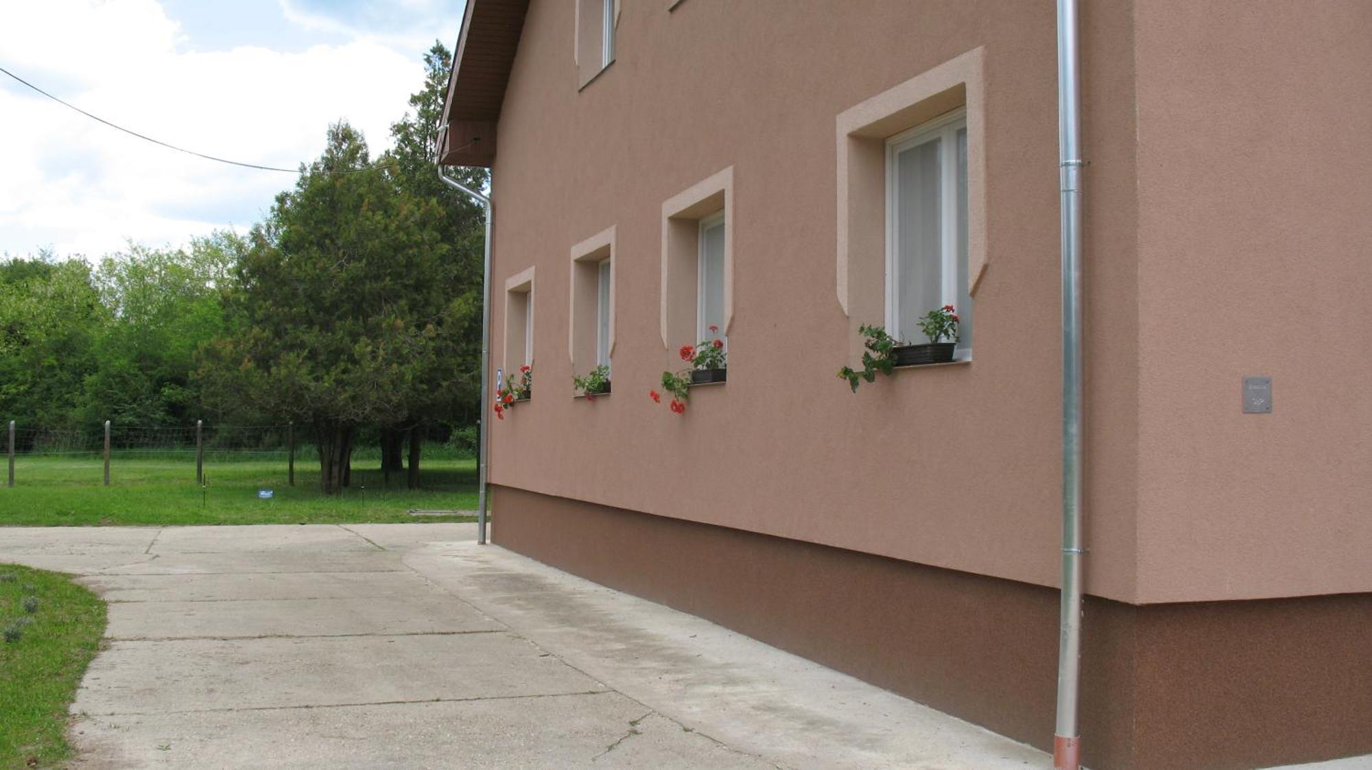 Izisz Apartman Matraterenye Экстерьер фото